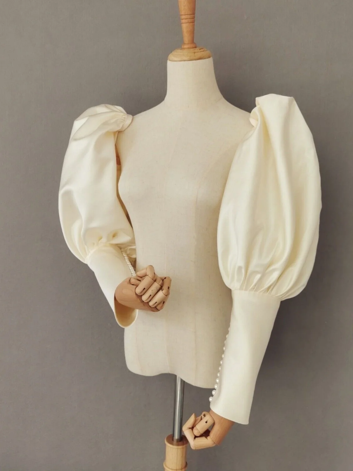 Bride's Long Sve Sa…