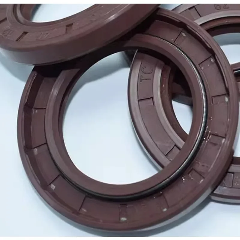 NAK Fluorine Rubber Skeleton Oil Complete of Imported Oil Seals Sealing Rings Resistant to High Temperature Corrosion and Wear