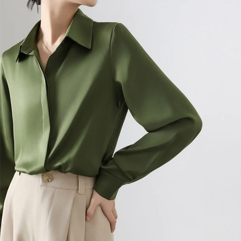 Primavera Verano mancha blusa de mujer 2025 nueva manga larga verde elegante coreano Oficina señora camisas inferiores sueltas Mujer