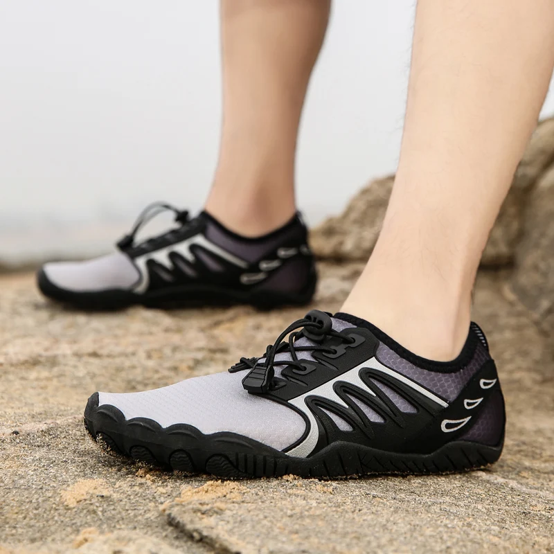 Men's Wading Shoes Quick Dry Water Sneakers Slip On Non-Slip Gym Sports Sneakers Outdoor Breathable Barefoot Sandals