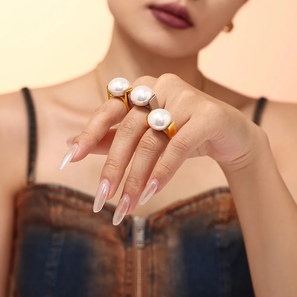 Exaggerated Big Pearl Designer Stainless Steel Rings For Women Gold Plated Ring Fashion Charm Jewelry Gift Wholesale