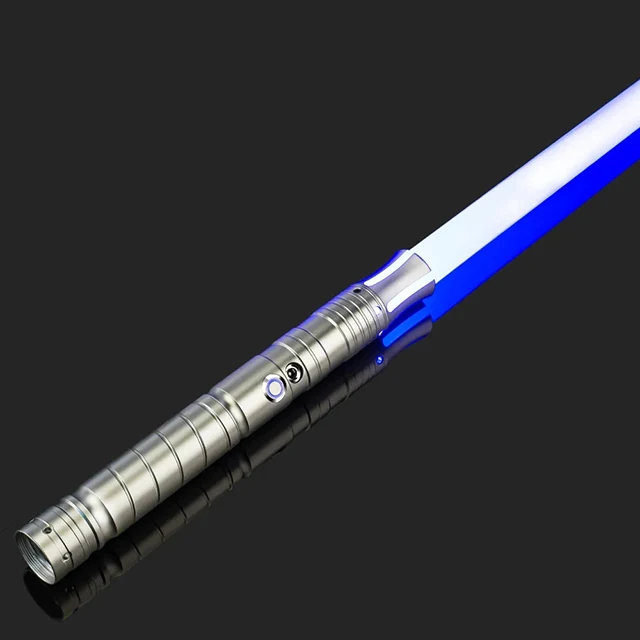 Metalen Handvat Rgb Cosplay Tweesnijdend Lichtzwaard Laserzwaard 16 Kleuren Veranderen Led Schakelbaar Geluid En Licht Voor Jongens Meisjes Cadeau