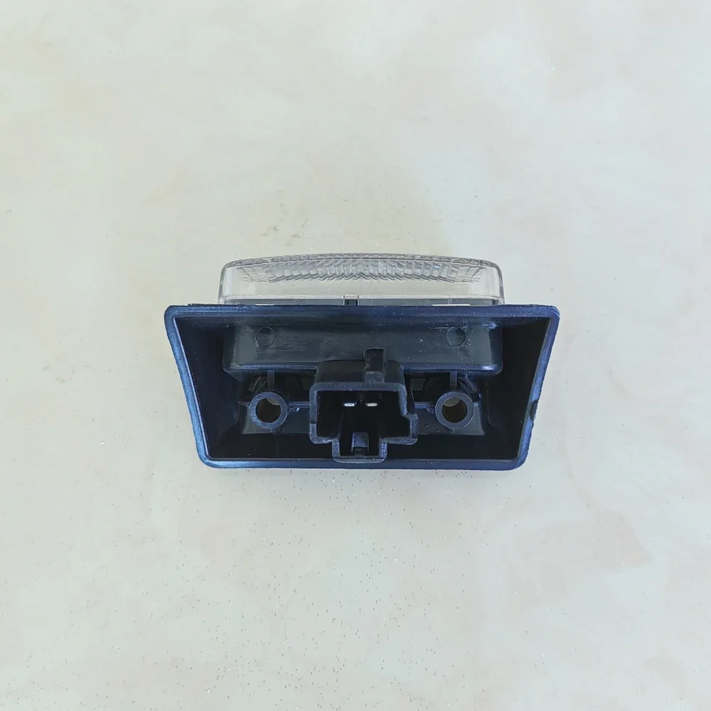 1Pc LED Lights For Volvo FM FH 460 500 540 Truck Cab Roof Marker Lights Top Signal Lamp Headlight Spare Parts view 6