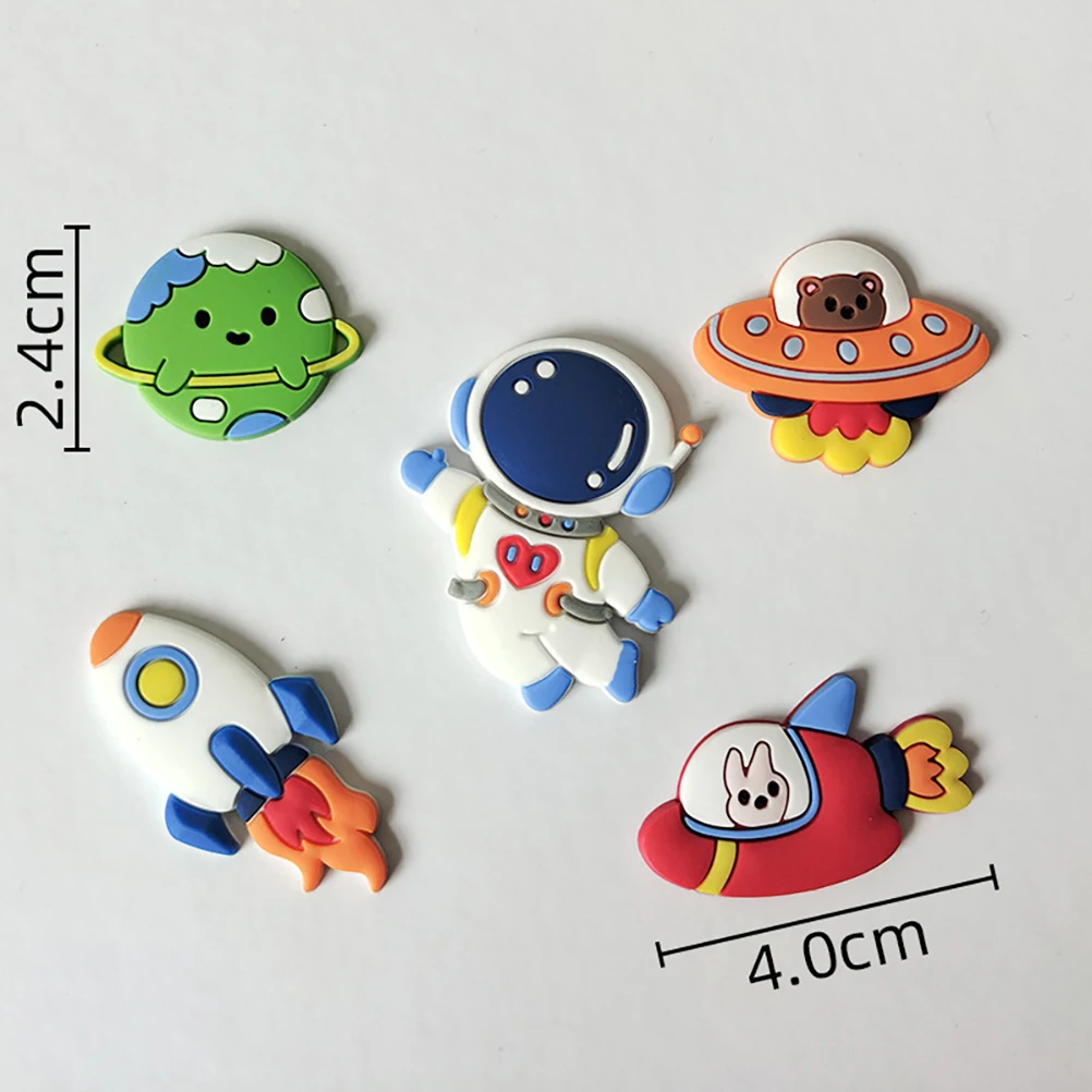 

15 Pcs Astronaut Cake Decoration Soft Rubber Toys Boys Birthday Party Supplies Outer Space Theme Creative Cake Adornment