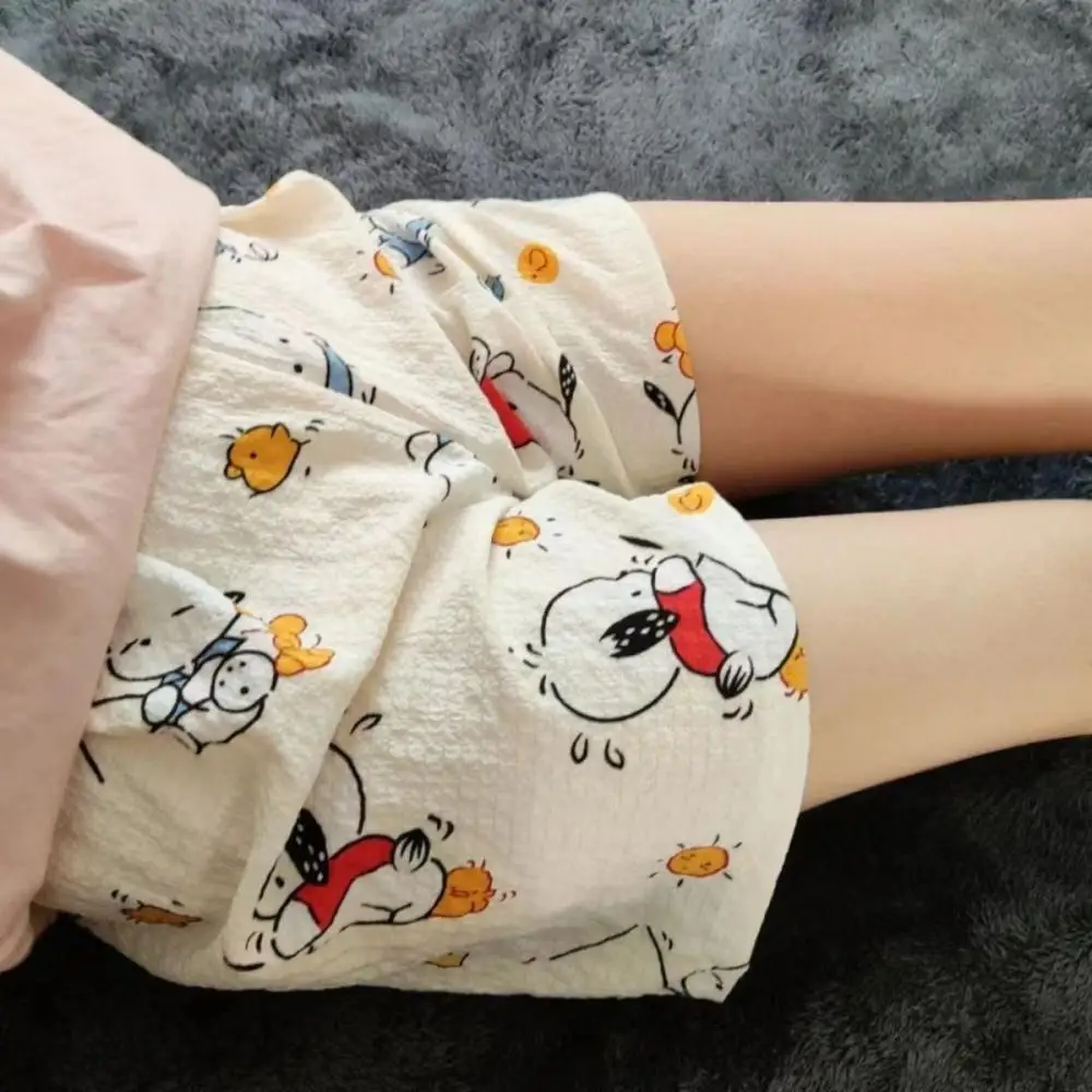 Celana Pendek Piyama Pochacco Musim Panas Wanita Anime Celana Pendek Lucu Tipis Kartun Sanrioed Celana Rumah Pakaian Tidur Siswa Celana Kasual Kawaii