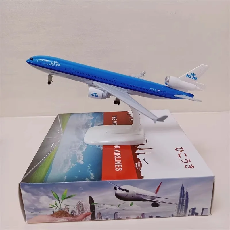 20CM KLM McDonnell Douglas MD-11 Airplane Model Metal 1/300 Scale Planes Diecast Collectible Aircraft With Wheel base