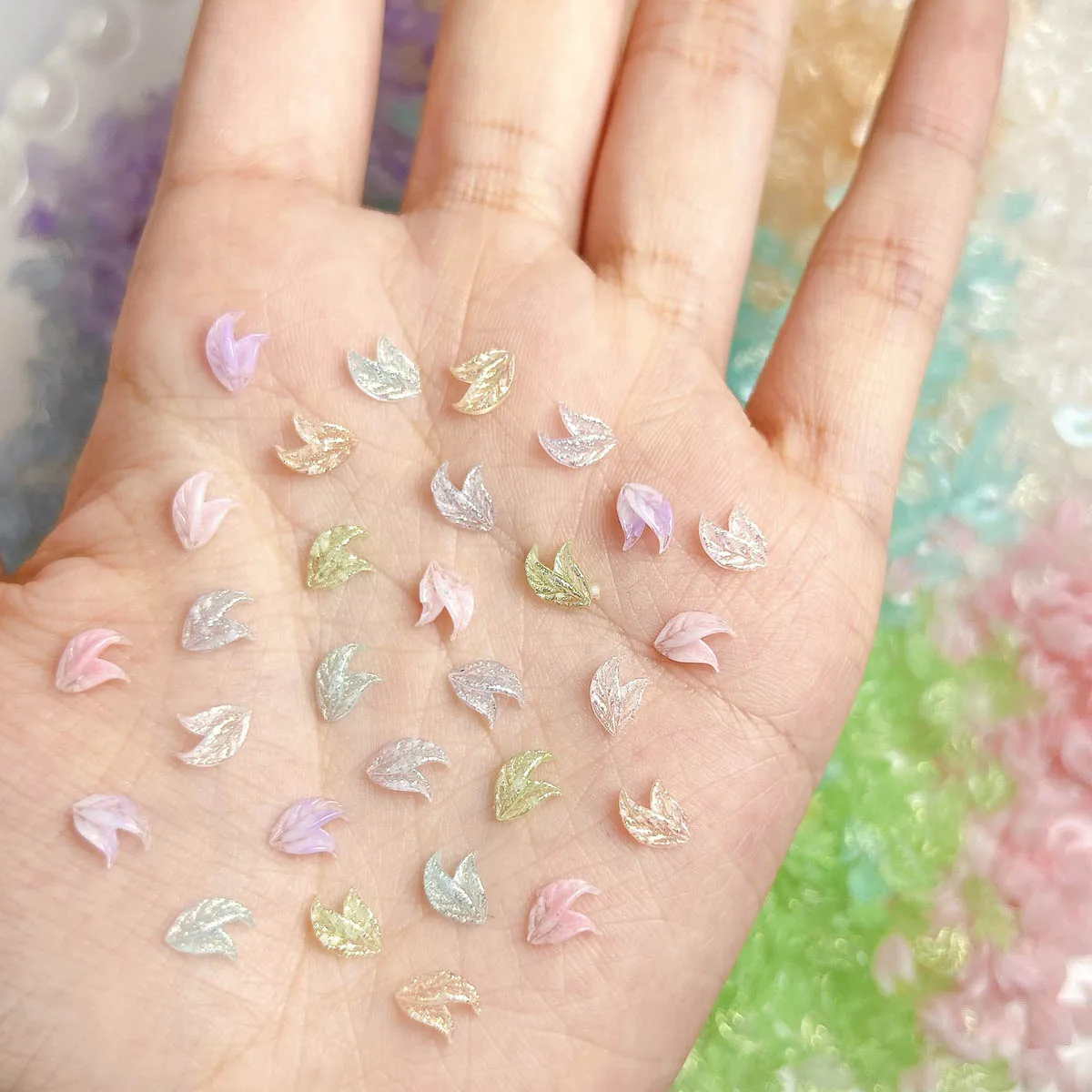 Mini pingente de resina de folhas coloridas translúcidas, fofo, luminoso, fino, brilhante, folhas duplas, decorações de arte de unhas para peças de unhas diy