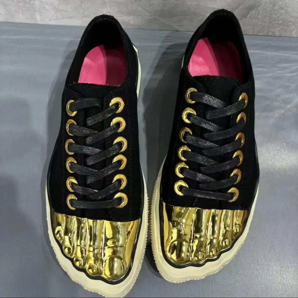 Gold Five Fingers Canvas Flat Sneakers Metal Decor Unique Design Casual Sports Shoes Trendy Lace-Up Couple Plus Size Shoes Women