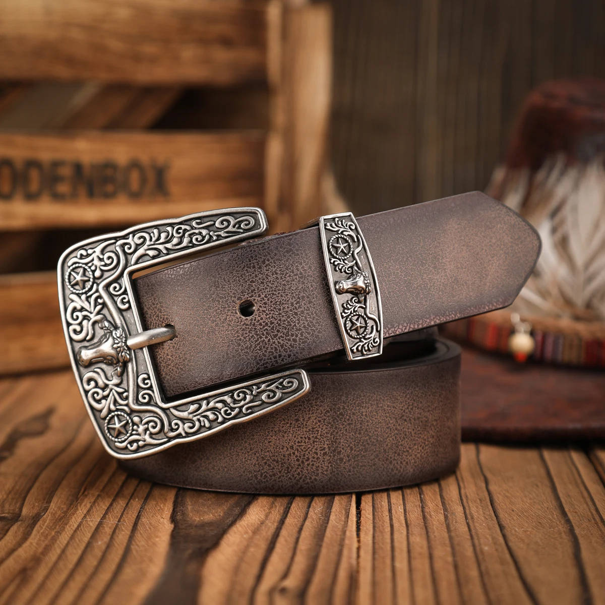Ein lässiger, individueller und Retro-Gürtel, ein Kleidungsaccessoire im Western-Stil, Metallschnalle, PU-Gürtel, geeignet für Männer und Frauen – Detail 2