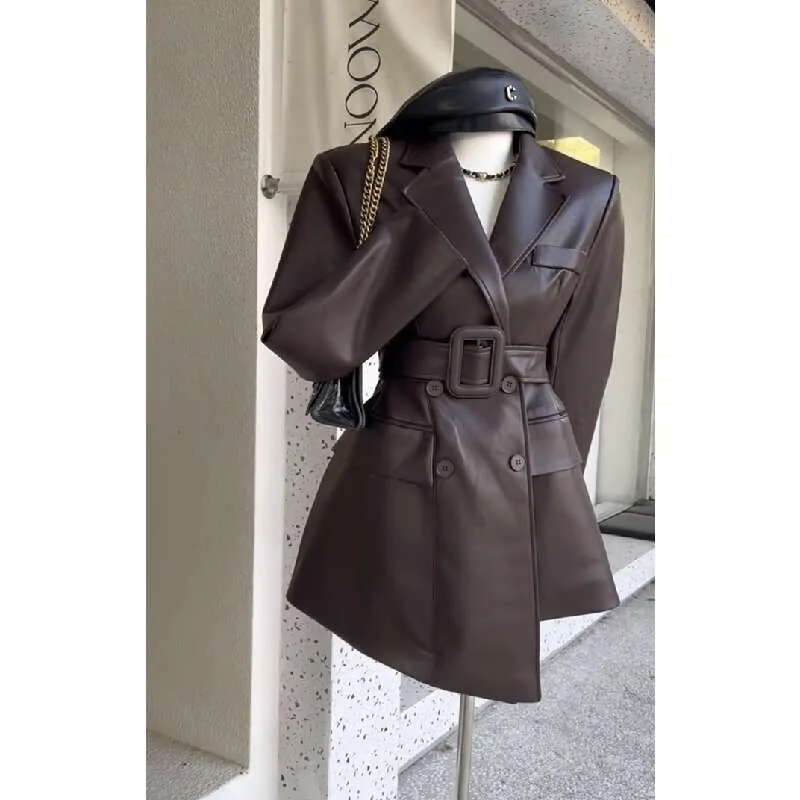 Giacca in pelle elegante retrò con temperamento moda marrone da donna manica lunga moda autunnale cappotto blazer femminile slim fit