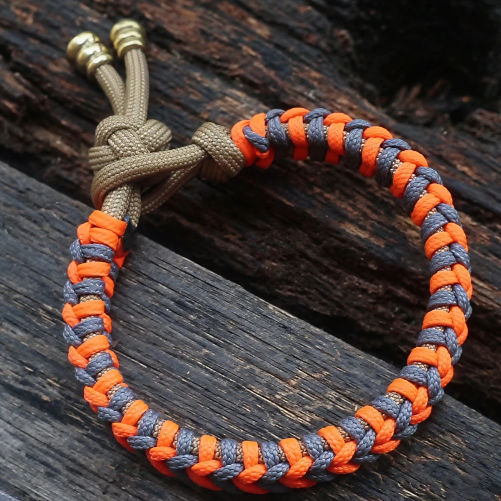 Paracord-Überlebensarmband für Männer und Frauen, Handgefertigtes Taktisches Outdoor-Seil, Verstellbare Wander- und Campingausrüstung – Detail 7