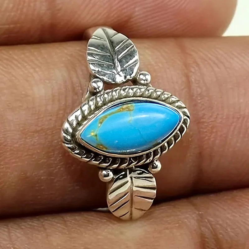 Huitan Marquise Blue Acrylic Rings for Women Wedding Anniversary Party Elegant Lady Rings Leaf Band Newly Design Female Jewelry