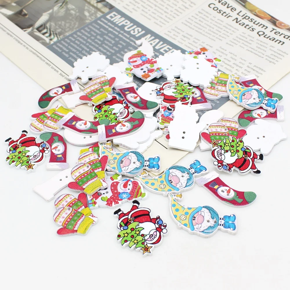 40PCS /lot Christmas Buttons 2 Holes Decorative Wooden Buttons Handmade Scrapbooking Sewing Craft Accessories