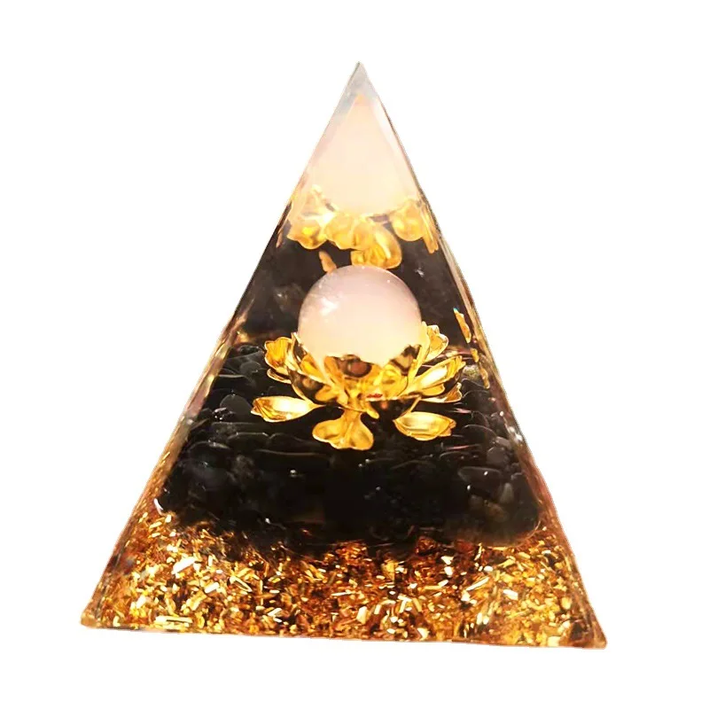 

New 5-6cm Crystal Pyramid Crushed Stone Resin Home Decoration Car Decoration Pure Hand Craft