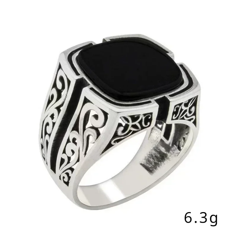 European and American British Fashion Black Gemstone Hollow Pattern Ring For Men\'s Accessories in Hip-Hop Street Photography