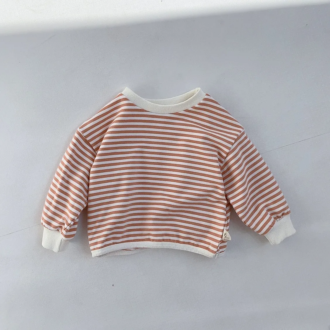 Camiseta de manga larga a rayas de algodón para bebés, Jersey informal para niños, camisetas de fondo para bebés, sudadera para niños, novedad de