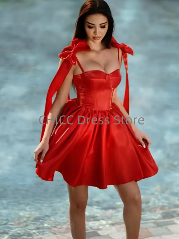 Robes de bal rouges sans bretelles, robe de soirée courte sans manches avec nœud, robe de soirée arabe de retour, personnalisée
