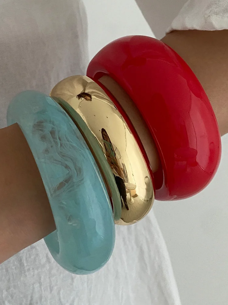

Acrylic Resin adient Color Wide Band Smooth Surface Hand Bracelet Faionable Jewelry for Women Cross-Border Design