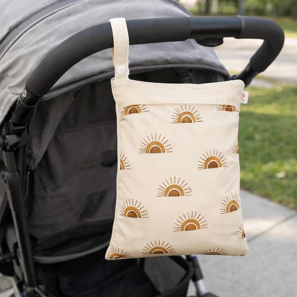 Waterproof Waterproof Diaper Bag with Handle Washable Portable Mommy Bag Separate Wet Dry Nordic Style Diaper Wetbag