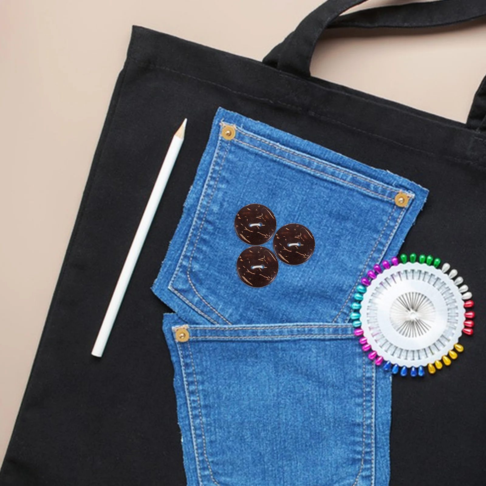 

50Pcs Natural Coconut Shell Buttons Double Hole Handmade Sewing Buttons for Craft Clothing Shoes Hats Bags Decoration