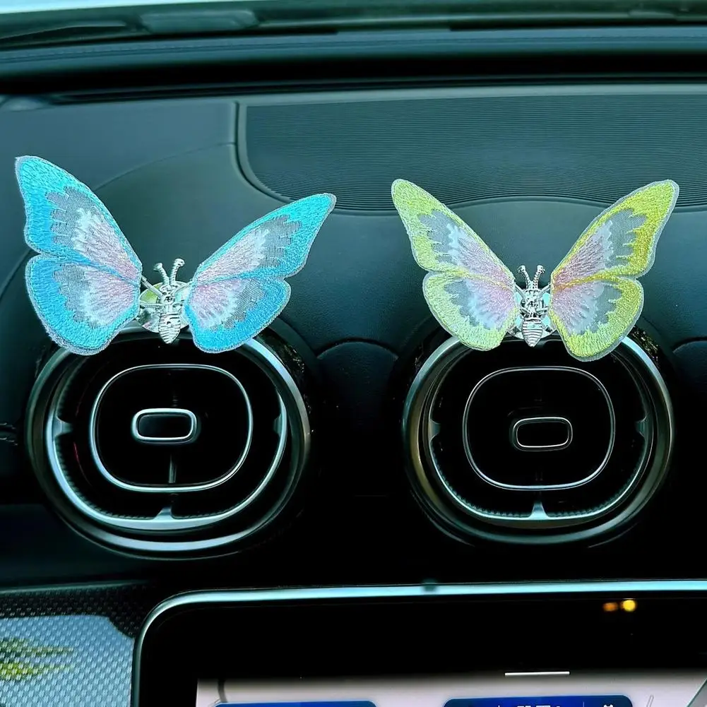 Moving Butterfly Car Dashboard Decor Auto Center Console Air Vent Decorative Ornament Car Interior Car Accessories