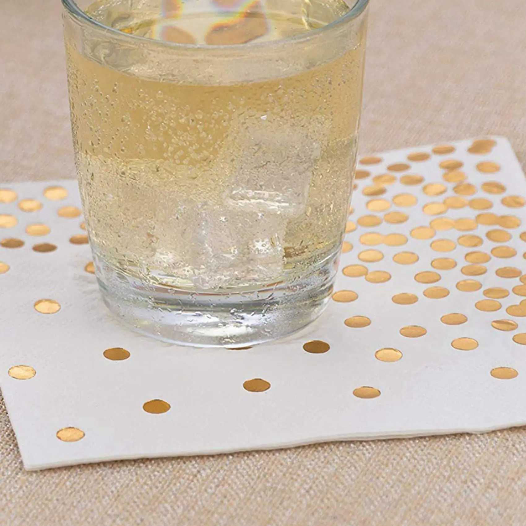 Tovaglioli da cocktail Gold Dot (confezione da 200) Tovaglioli di carta a 3 strati con pois in lamina d'oro perfetti per feste di compleanno, baby shower