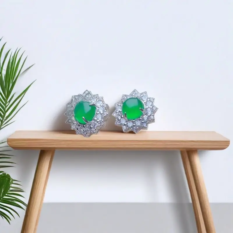 

Jadeite high ice emperor green inlaid jade stud earrings new Chinese light luxury versatile ice water moisturizing