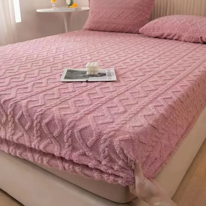 

Taffy Coral Bed cover Velvet Milk Bed Hat Padded Flannel Stereoscopic Cut Flowers Protector Thickened Bedspreads No pillowcase