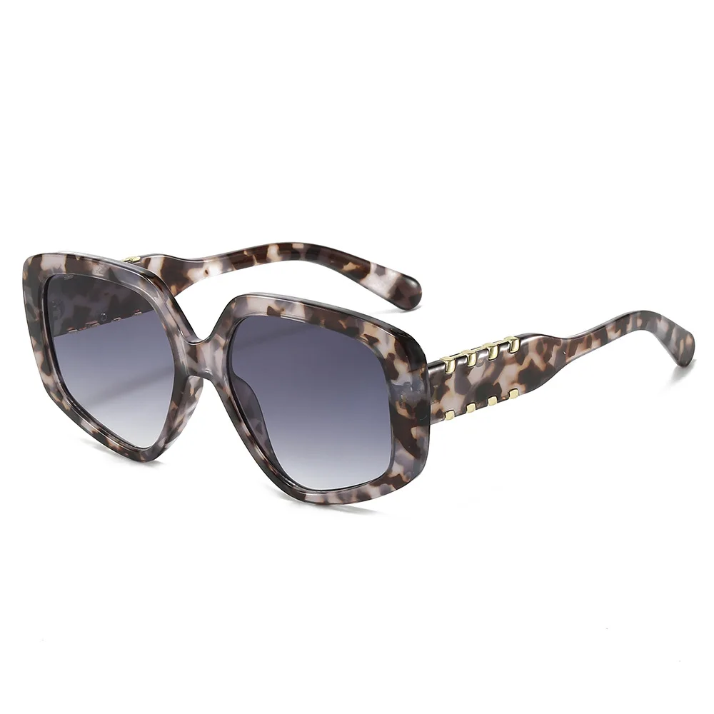 

Luxury Tortoiseshell Gradient Oval Women Sunglasses 2025 Brand Jelly Color Metal Ring Design Personality Men Sun Glasses UV400