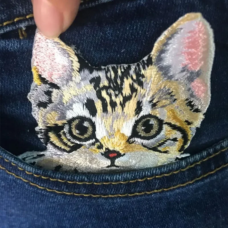 Cartoon Cute Cats Patch termokolant naszywki na ubrania, tkanina pasiasta wyszywany wzór kota aplikacja żelazko na łaty na odzież,