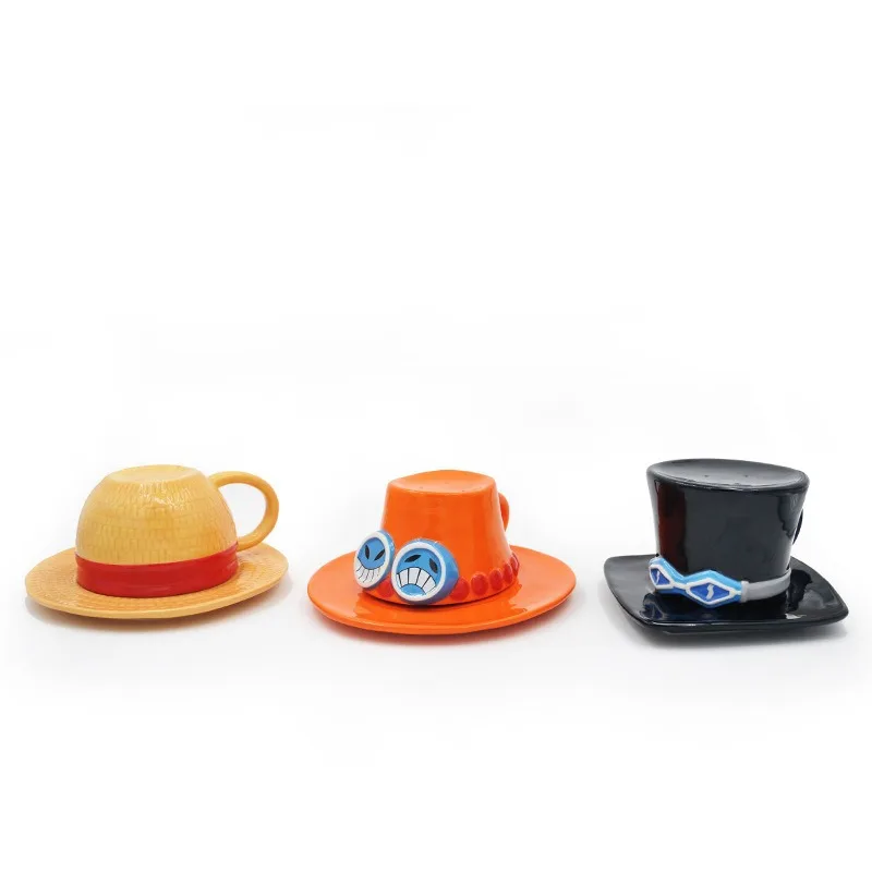 

Цельная периферийная модель Луффи, кофейная чашка Луффи и диск, мультяшная белая фарфоровая керамическая чашка, креативный красивый набор для пары