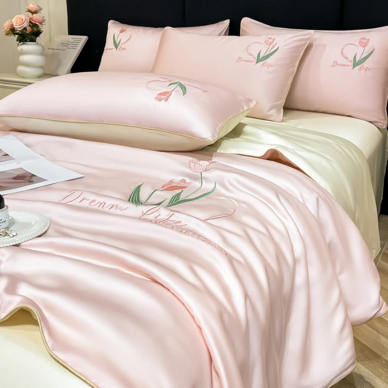 

2025 New Embroidered Washable Ice Silk Summer Coolness Quilt Three-Piece Set Single Double Person Dormitory Air Conditioner Q...