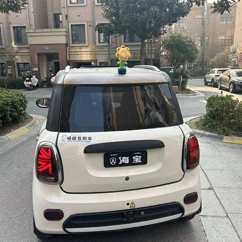 رائجة البيع سيارة شنت آلة فقاعة ملونة التحكم عن بعد سقف السيارة آلة فقاعة مضيئة عباد الشمس فقاعة سقف السيارة الحلي