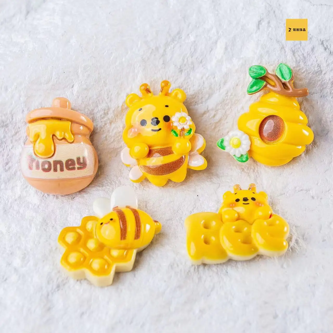 10Pcs New Cute Little Bear Bee Honey Pot Series Flat Back Resin Scrapbooking DIY Jewelry Craft Decoration Accessories