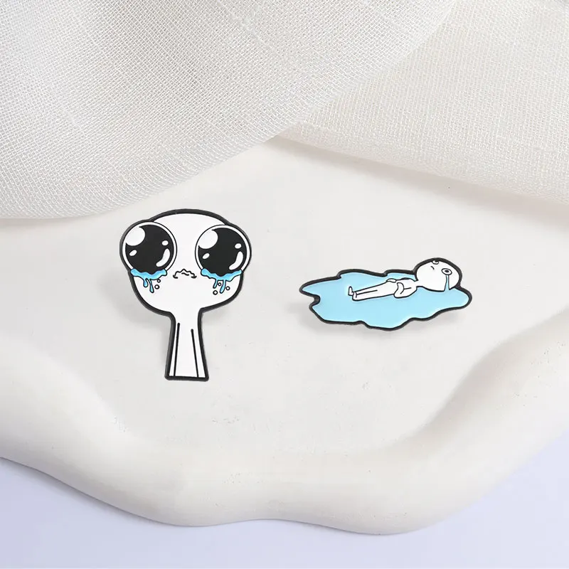 Weinende Große Augen Emaille-Abzeichen Lustiger Meme-Mann Trauriger Gesichtsausdruck Pin Liegt in einer Pfütze Strichmännchen Metallbrosche Anstecknadel Accessoire Geschenk – Detail 7