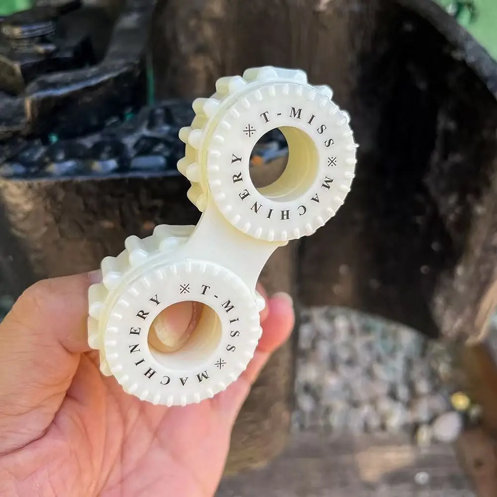 Spinning Top Fingertip Gyroscope Plastic Durable Hand Spinner Chain Gear Diy Fingertip Sprocket Stress-relieving Gyroscope