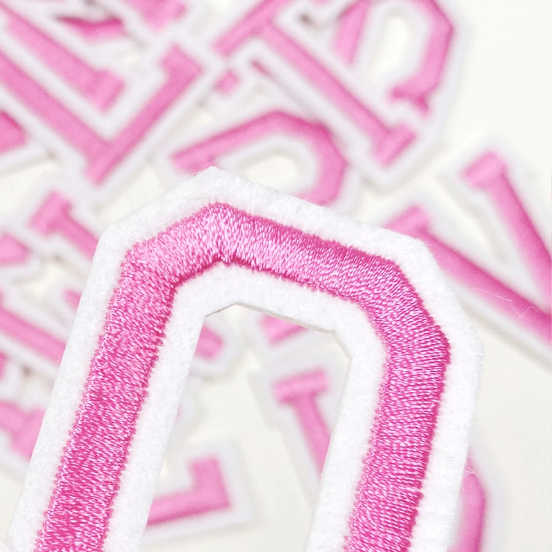 Aufnäher zum Aufbügeln, rosa Aufnäher, Thermocollant-Stich für Kleidung, Pufferjacke, Reparaturen, Designer-Alphabet, Ziffer, zum Aufnähen, bestickt – Detail 15