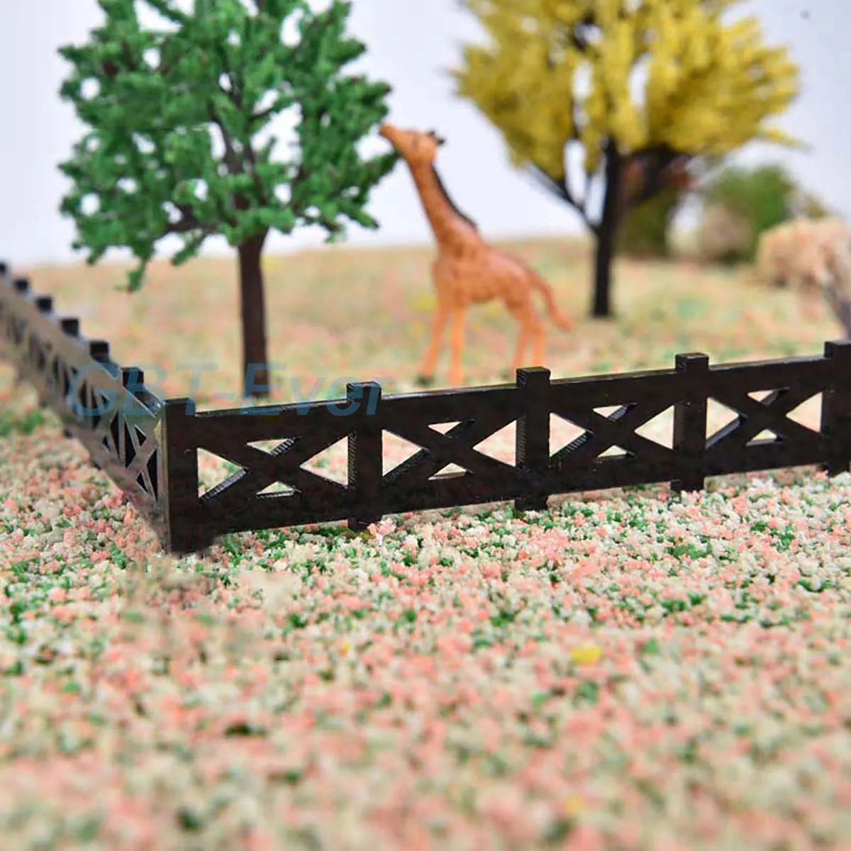 2Pcs Model Train Railway Building Fence Wall  Miniature Plastic Fence Decoration DIY Fairy Garden Doll House  Scenery Decor