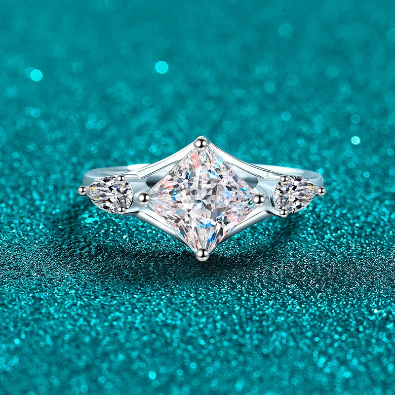 Fine Jewelry Platinum Pt950 2.7ct D Color Moissanite Ring for Women's Geometric Princess Ring Exquisite Temperament Girl Gift