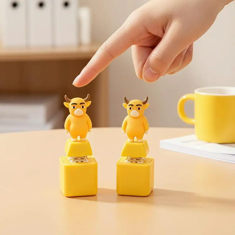 1Pcs Cartoon Cow Lamp Bag Pendant Animal Voice Keychain Anti-stress Clicker Keyring Hanging Finger Button Decompression Gift