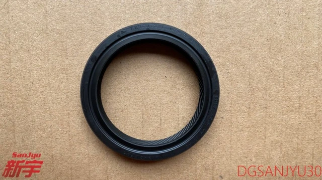 Pajero Oil Seal,t/f Rear Output Shaft Mb919210 Original 15z 42.8 