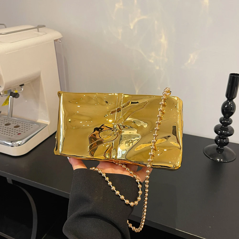 

Women's Single Shoulder Bag 2025 New Fashion Hard Shiny Solid Crossbody Bags High-Grade Party Banquet Versatile Handbags
