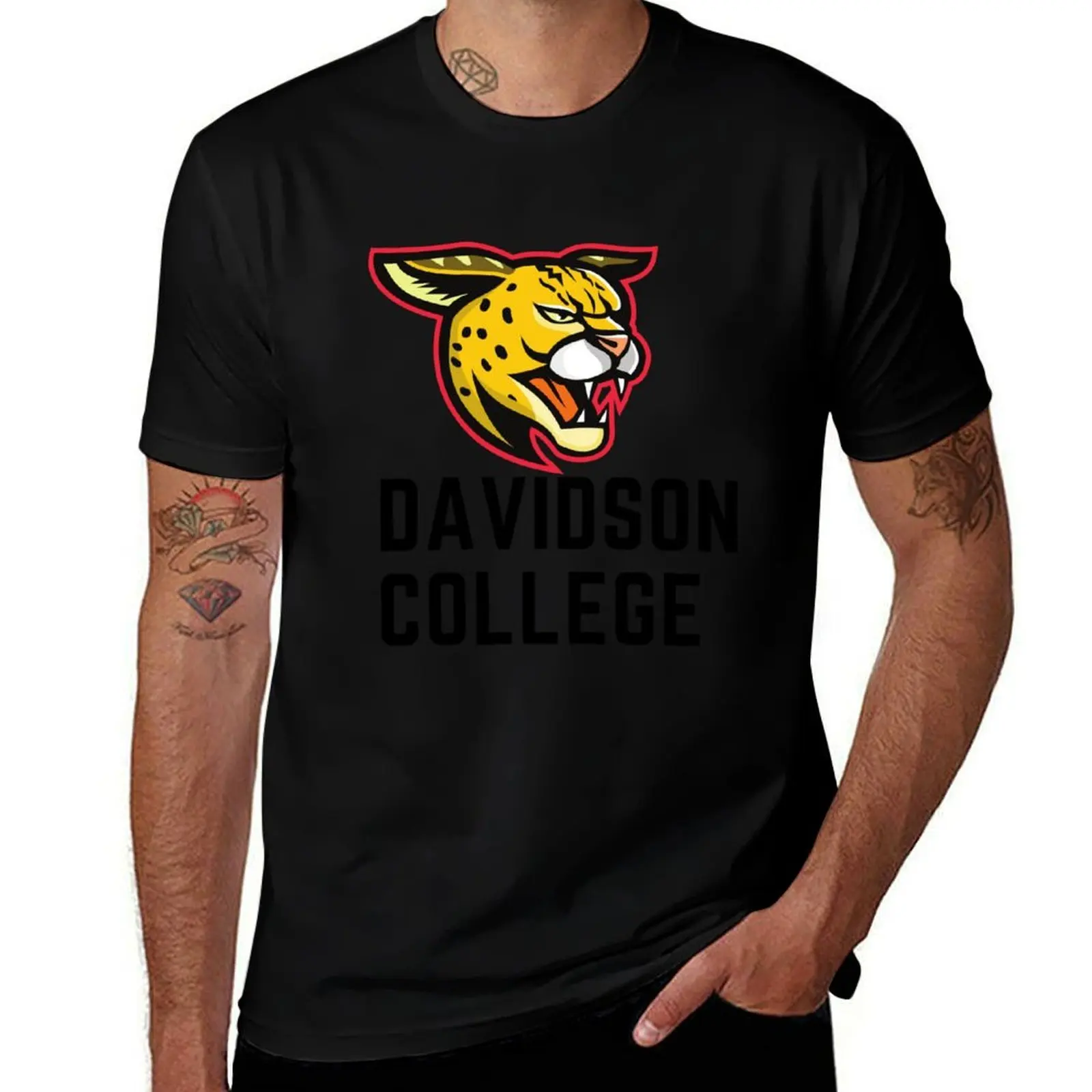 Davidson College T-Shirt Athletic Fit Sports Short Sleeve Top T-Shirt