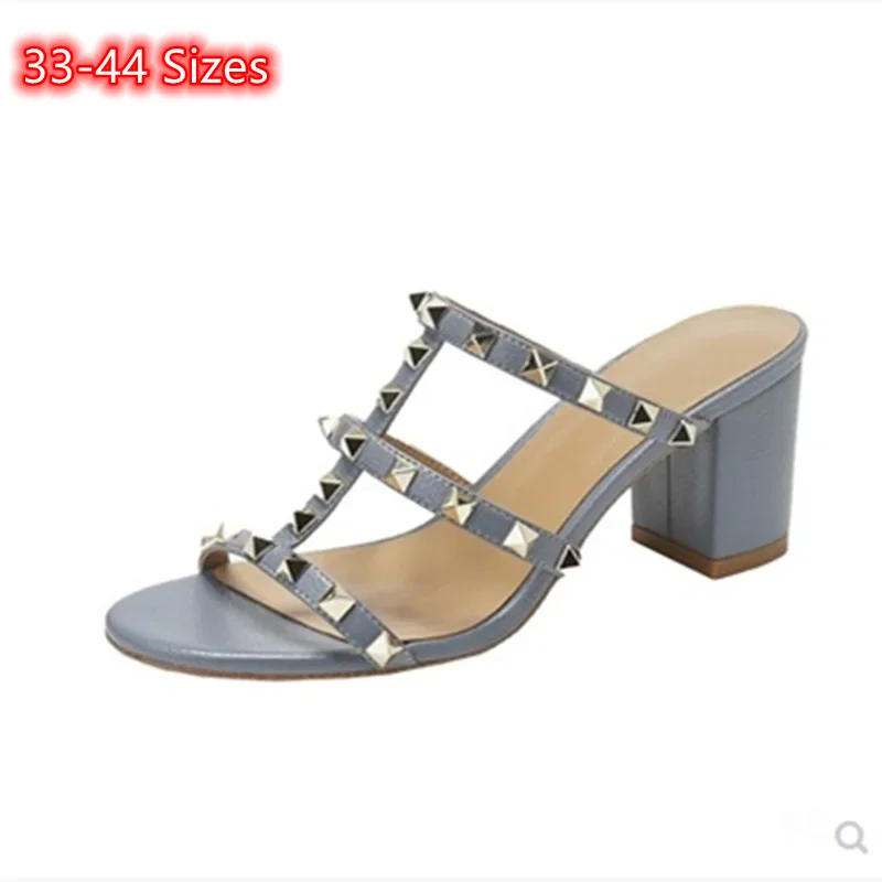 Salto alto estilo britânico para senhora, sapatos brancos cravejados, corrediças com dedo do pé aberto dianteiro, costura, ajuste largo, couro de microfibra, 6cm, 32-45, 22cm