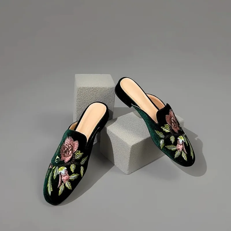 New Design Fashion Half Slippers Women Shoes Embroidery Summer Outside Flat Sandals Female Fashion Casual Slippers