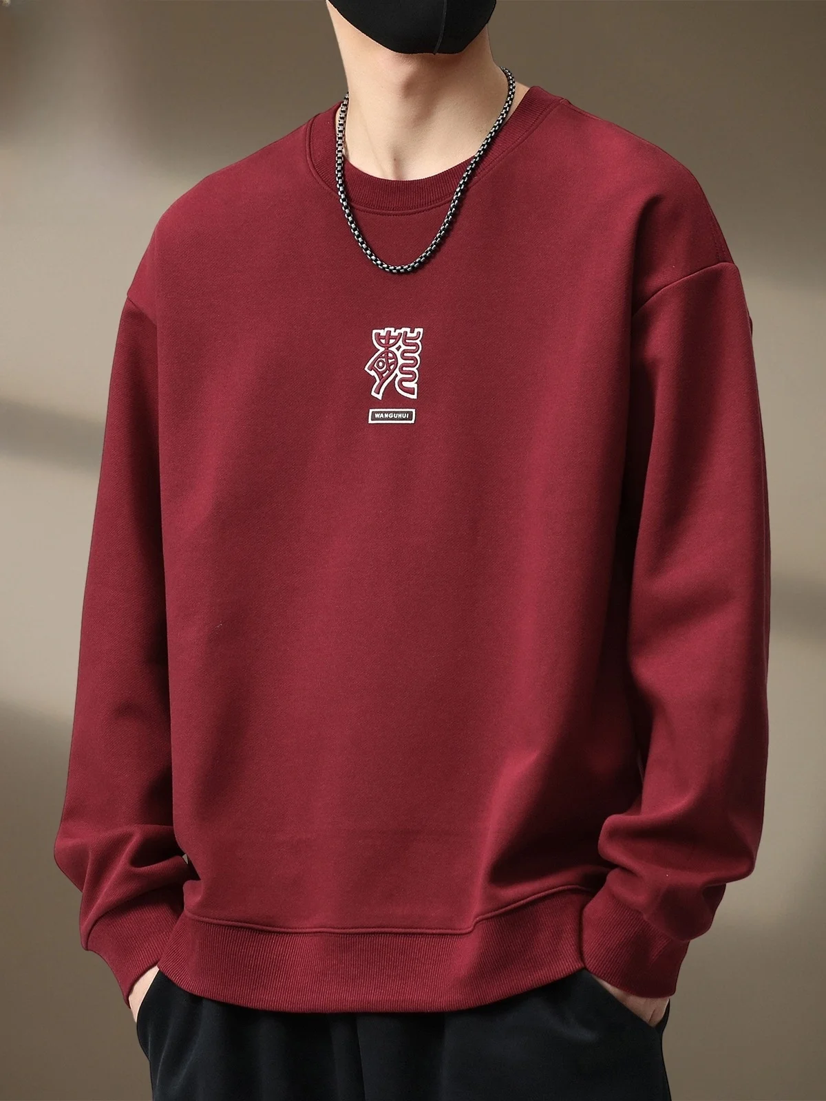 

Красный мужской свитшот с длинными рукавами, свободного кроя, с круглым вырезом, с вышитым логотипом, повседневный, весенний, молодежный, модный, уличный стиль