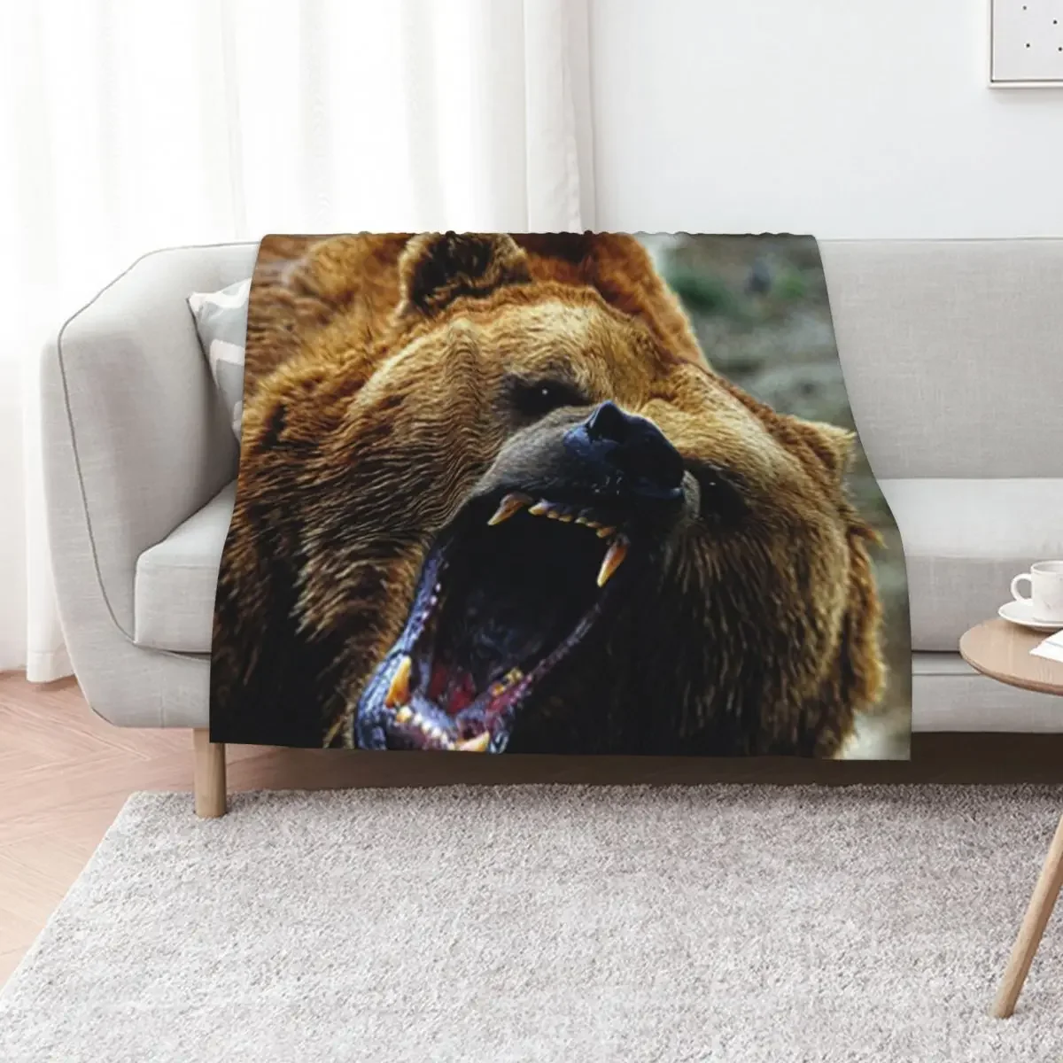 

Grizzly Bear a Throw Blanket Flannels Thins Quilt blankets and throws Blankets