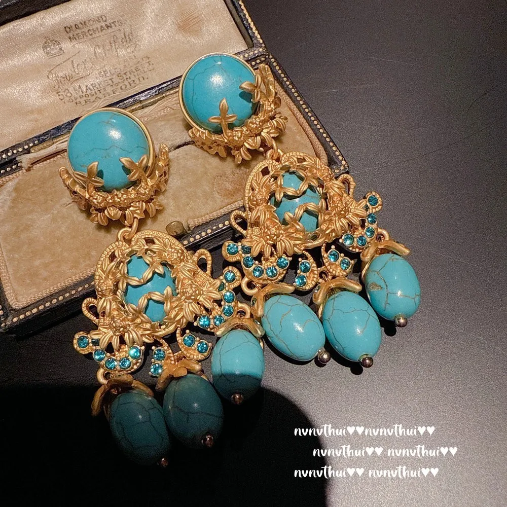 Turquoise Teardrop-shaped Drop Earrings for Women Palace Style Hyperbole Jewelry Vintage Embossed Petals Eardrop Aretes De Mujer