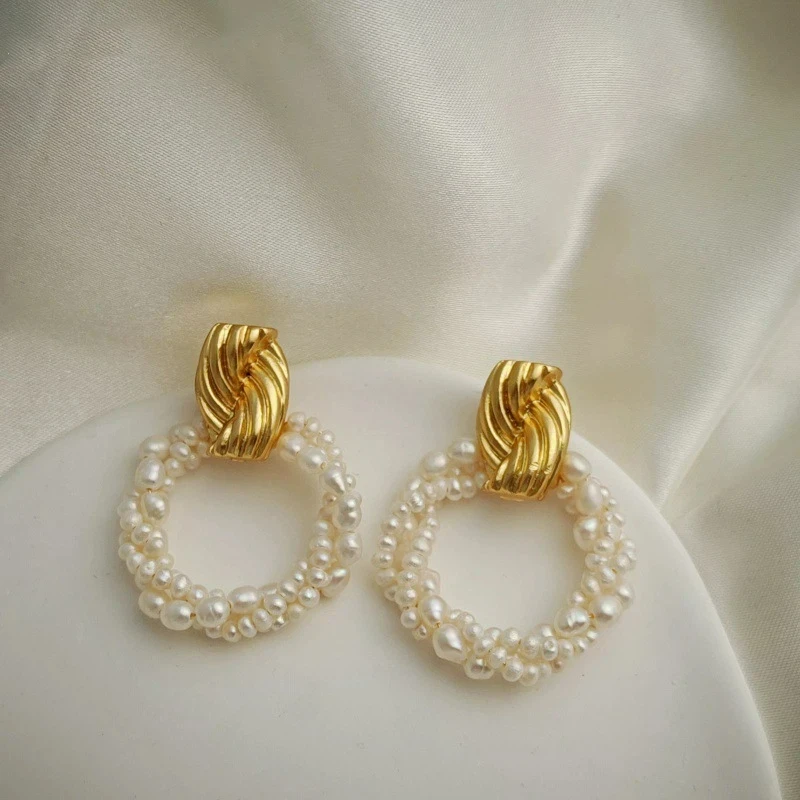 New Niche Classic Natural Freshwater Millet Pearls Hand-beaded Spiral Circle Trendy Design High-end Pearl Circle Earrings