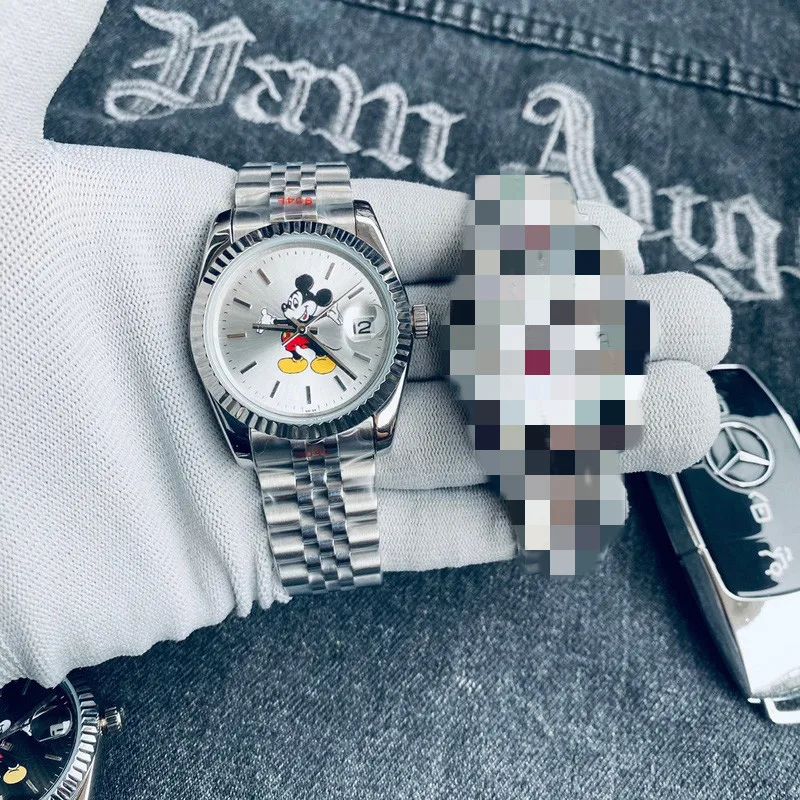 ​ ​ Reloj de buceo de lujo para hombre, movimiento de cuarzo, cristal de zafiro de acero inoxidable, bisel giratorio luminoso resistente al agua hasta 200M, 2025